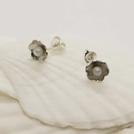 Flora Whisper – Pearl Flora Whisper – Pearl